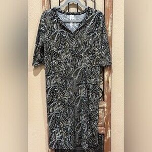 Bella Berry paisley vneck midi dress